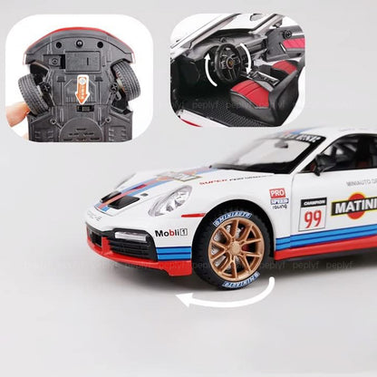 Porsche 911 GT3 RSR Matini (Die-cast 1:24 scale) Model